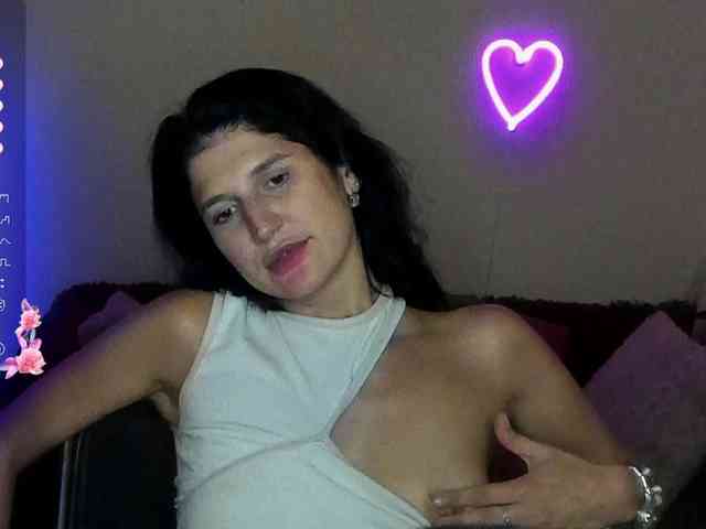 AliannaSoloKisses webcam