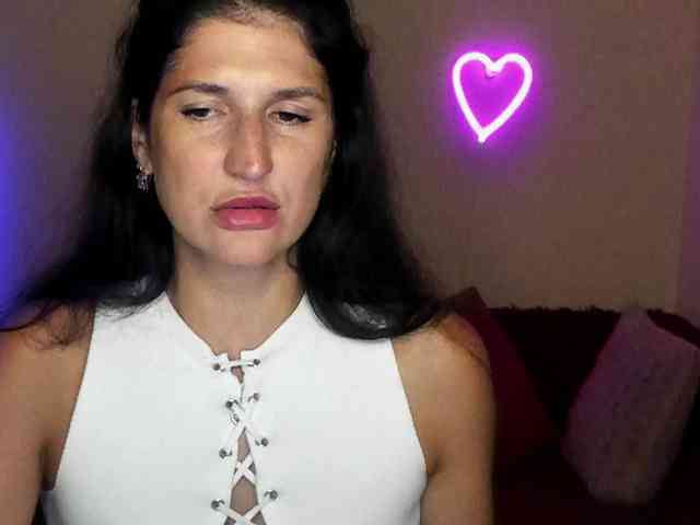 AliannaSoloKisses webcam