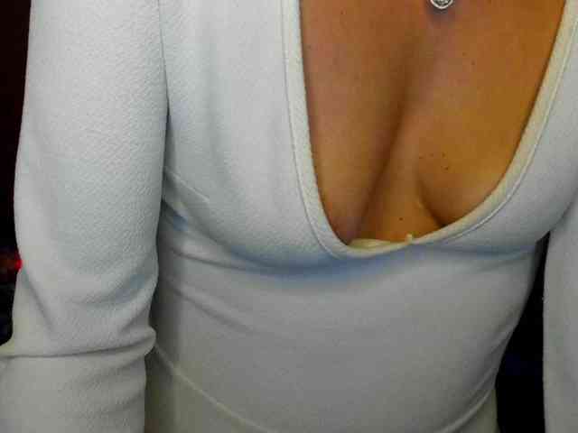 AliannaSoloKisses webcam