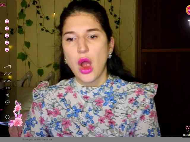 AliannaSoloKisses webcam