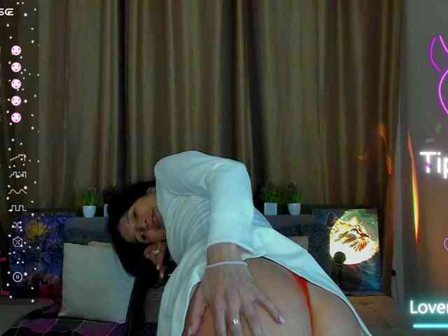 AliannaSoloKisses webcam