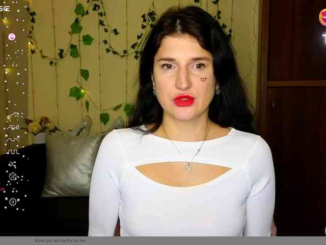 AliannaSoloKisses webcam