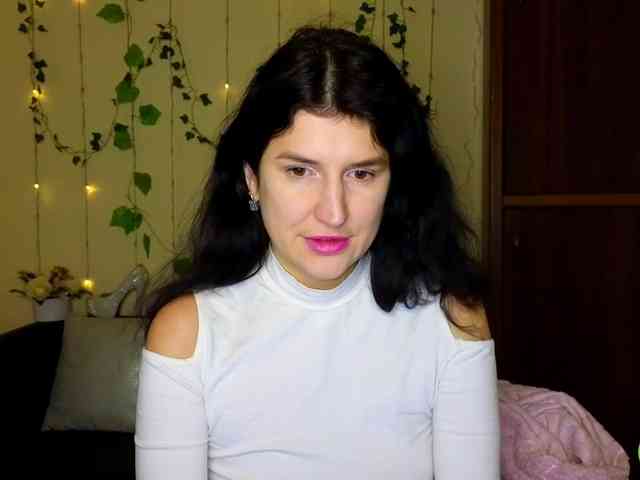 AliannaSoloKisses webcam