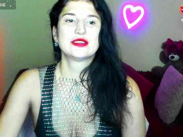 AliannaSoloKisses webcam