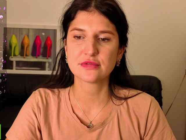 AliannaSoloKisses webcam