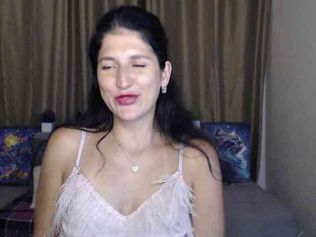 AliannaSoloKisses webcam
