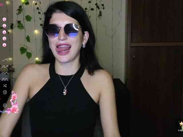 AliannaSoloKisses webcam