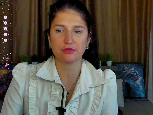 AliannaSoloKisses webcam