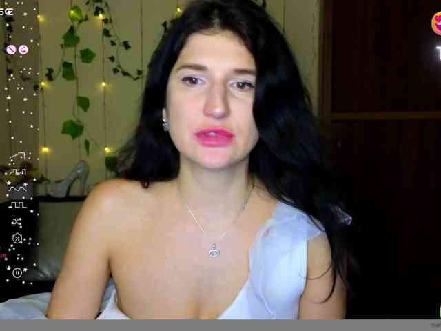 AliannaSoloKisses webcam