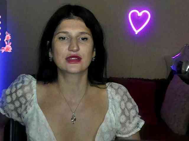 AliannaSoloKisses webcam