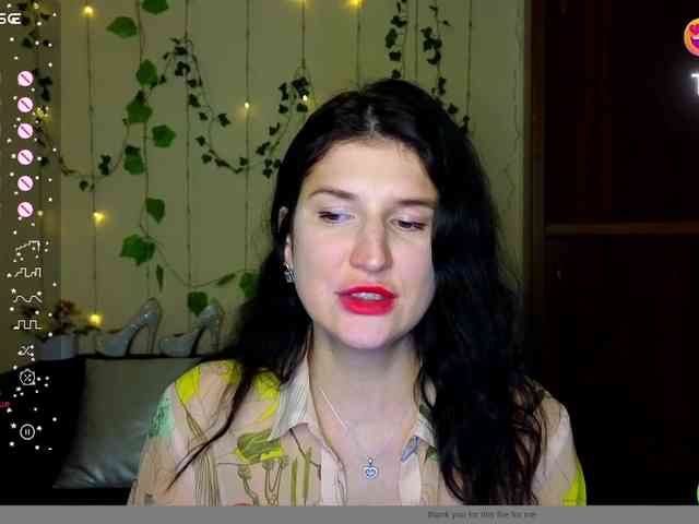 AliannaSoloKisses webcam