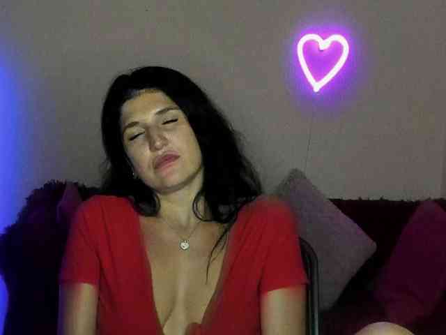 AliannaSoloKisses webcam