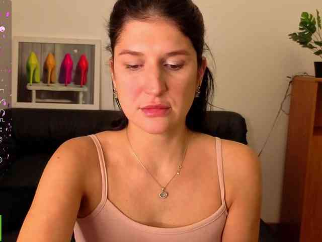 AliannaSoloKisses webcam