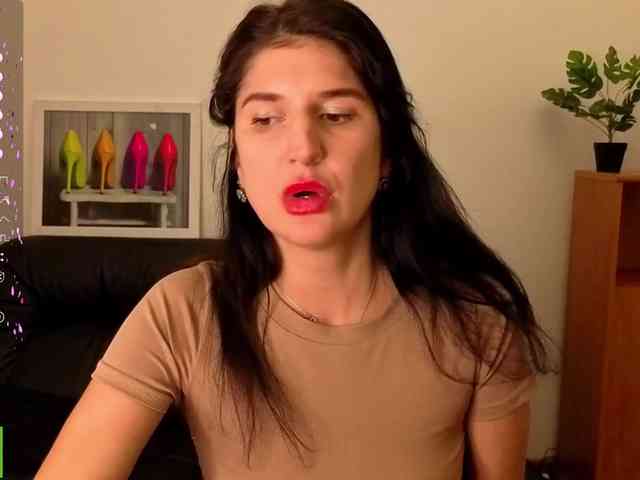 AliannaSoloKisses webcam