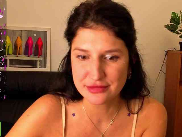 AliannaSoloKisses webcam