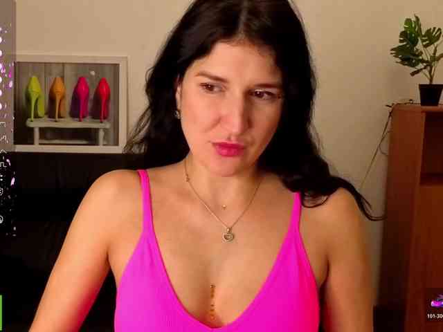 AliannaSoloKisses webcam