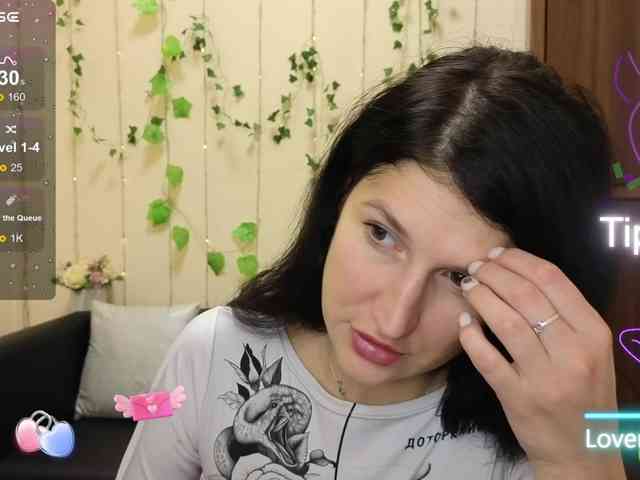 AliannaSoloKisses webcam