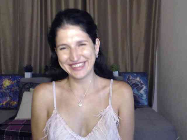 AliannaSoloKisses webcam