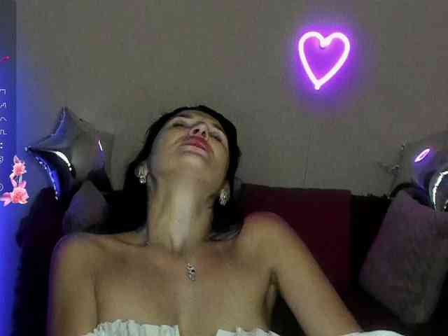 cam livesex AliannaSoloKisses