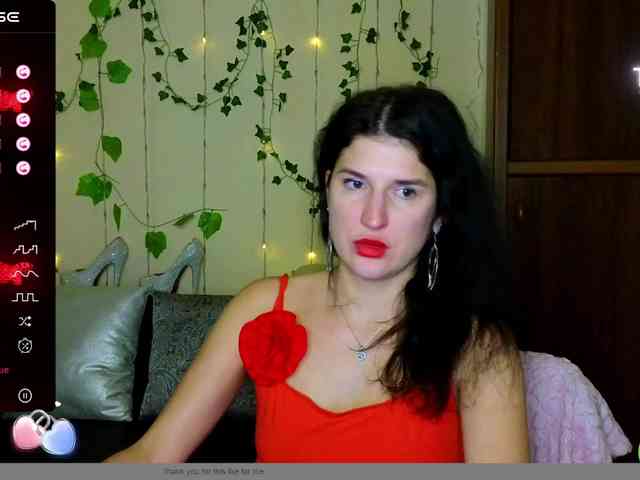 AliannaSoloKisses webcam