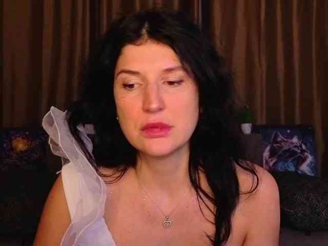 AliannaSoloKisses webcam