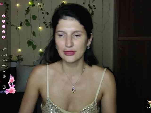 AliannaSoloKisses webcam
