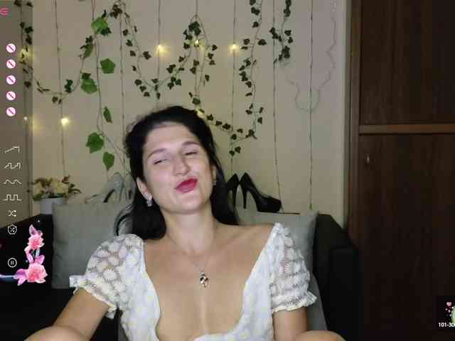 AliannaSoloKisses webcam