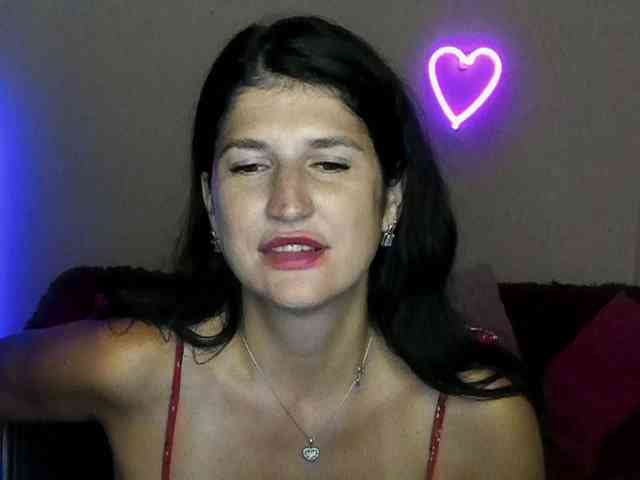 AliannaSoloKisses webcam