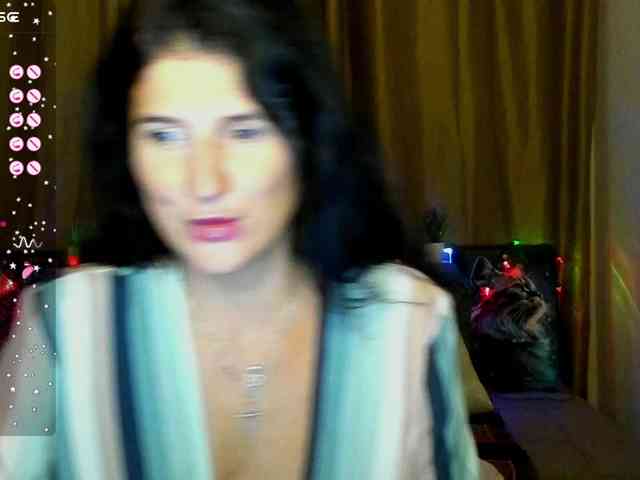AliannaSoloKisses webcam