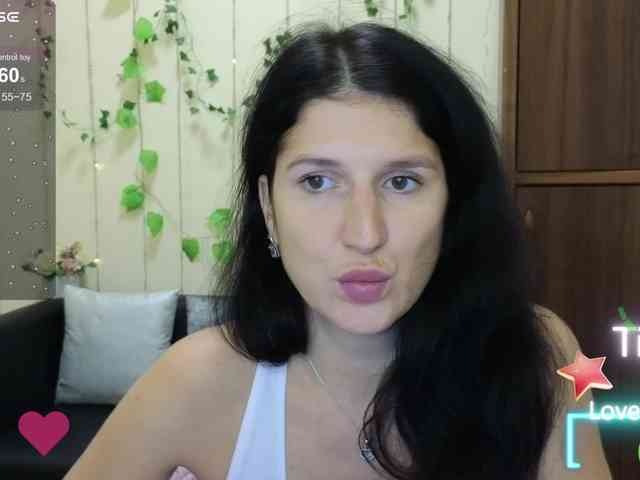 AliannaSoloKisses webcam