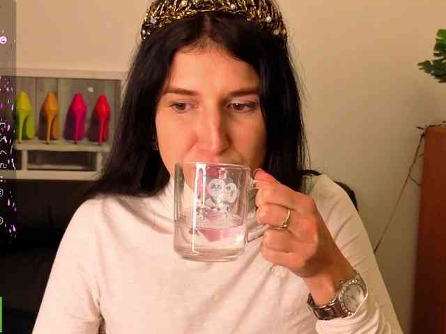 AliannaSoloKisses webcam