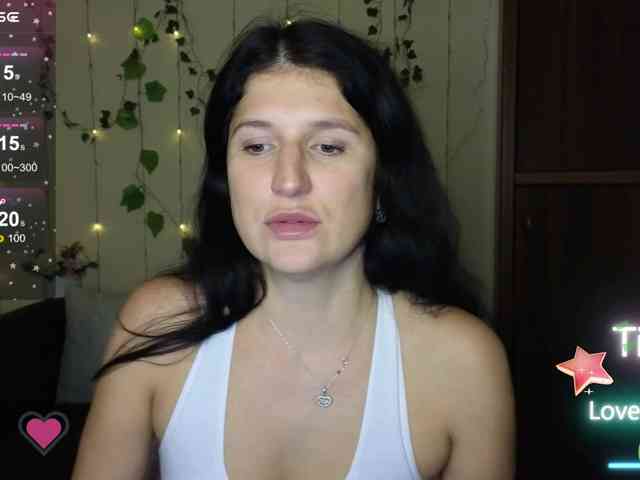 AliannaSoloKisses webcam