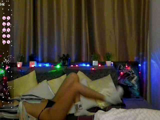 AliannaSoloKisses webcam