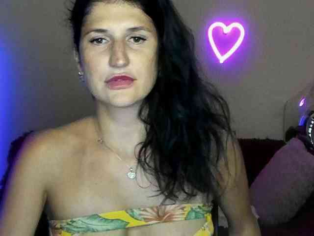 AliannaSoloKisses webcam