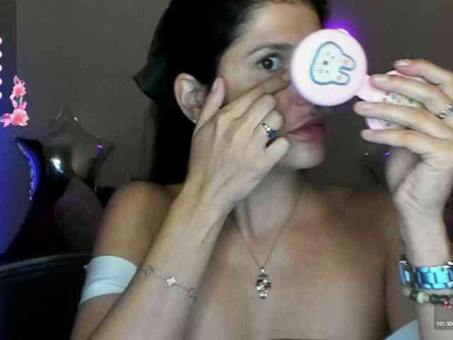 AliannaSoloKisses webcam