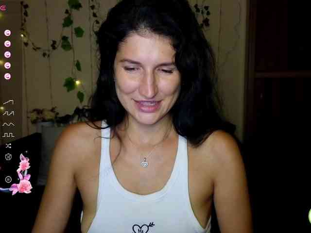 AliannaSoloKisses webcam