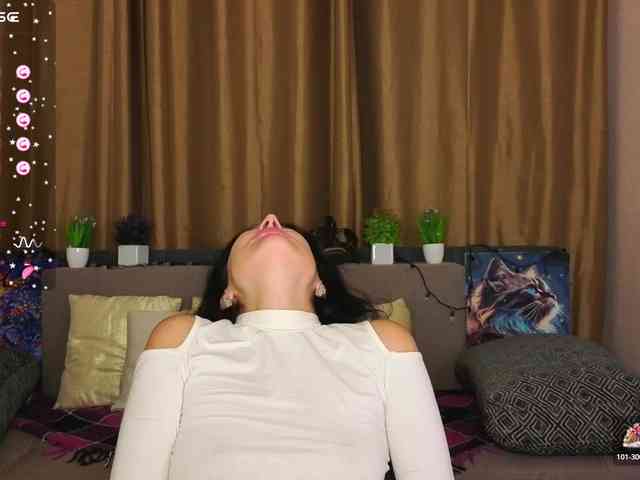 AliannaSoloKisses webcam