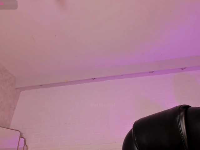 AllyJensen's BongaCams show and profile