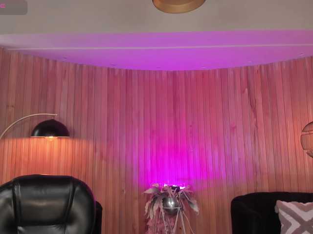 AllyJensen's BongaCams show and profile