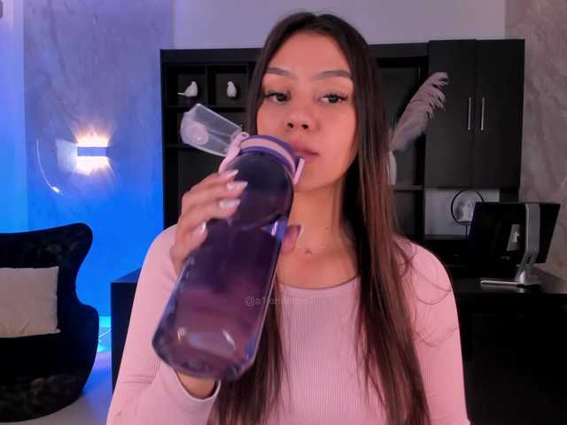 AllyJensen's BongaCams show and profile