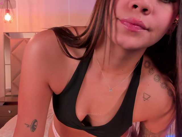 AllyJensen's BongaCams show and profile