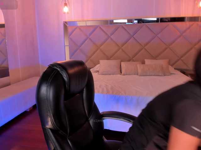 AllyJensen's BongaCams show and profile