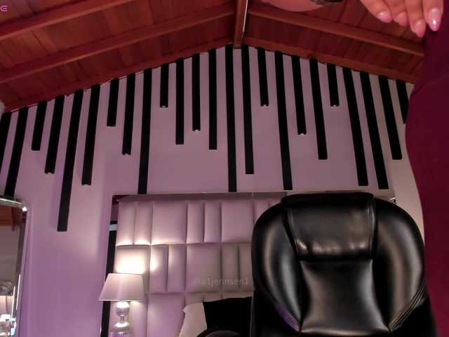 AllyJensen's BongaCams show and profile