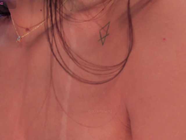 AllyJensen's BongaCams show and profile