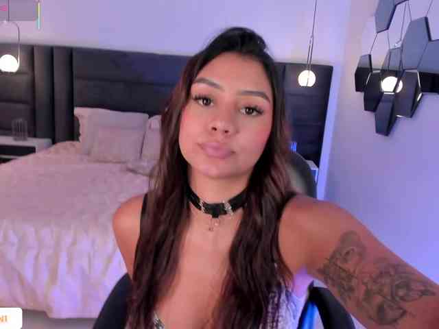 AllyJensen webcam
