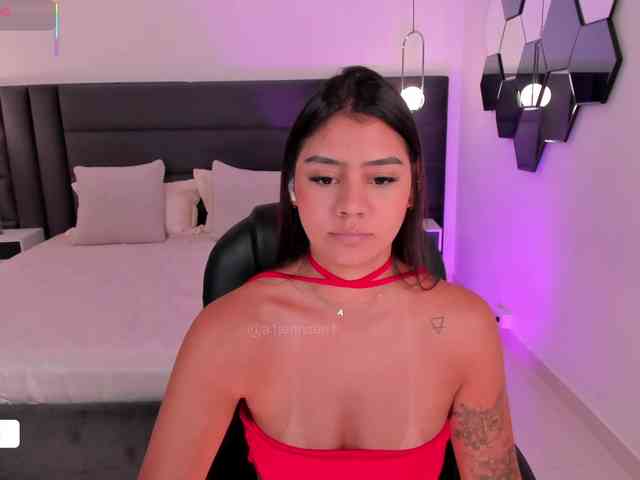 AllyJensen webcam