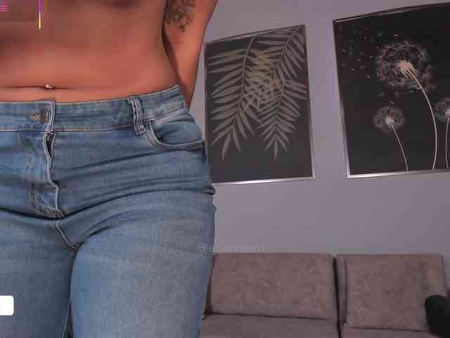 AllyJensen webcam