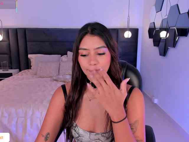 AllyJensen webcam
