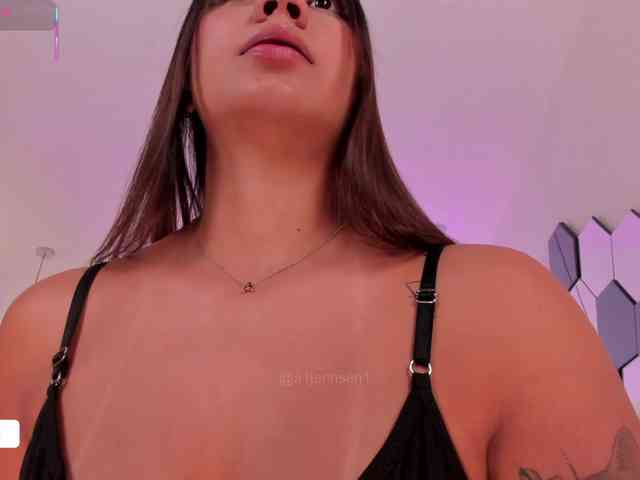 AllyJensen webcam