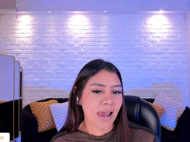 AllyJensen webcam